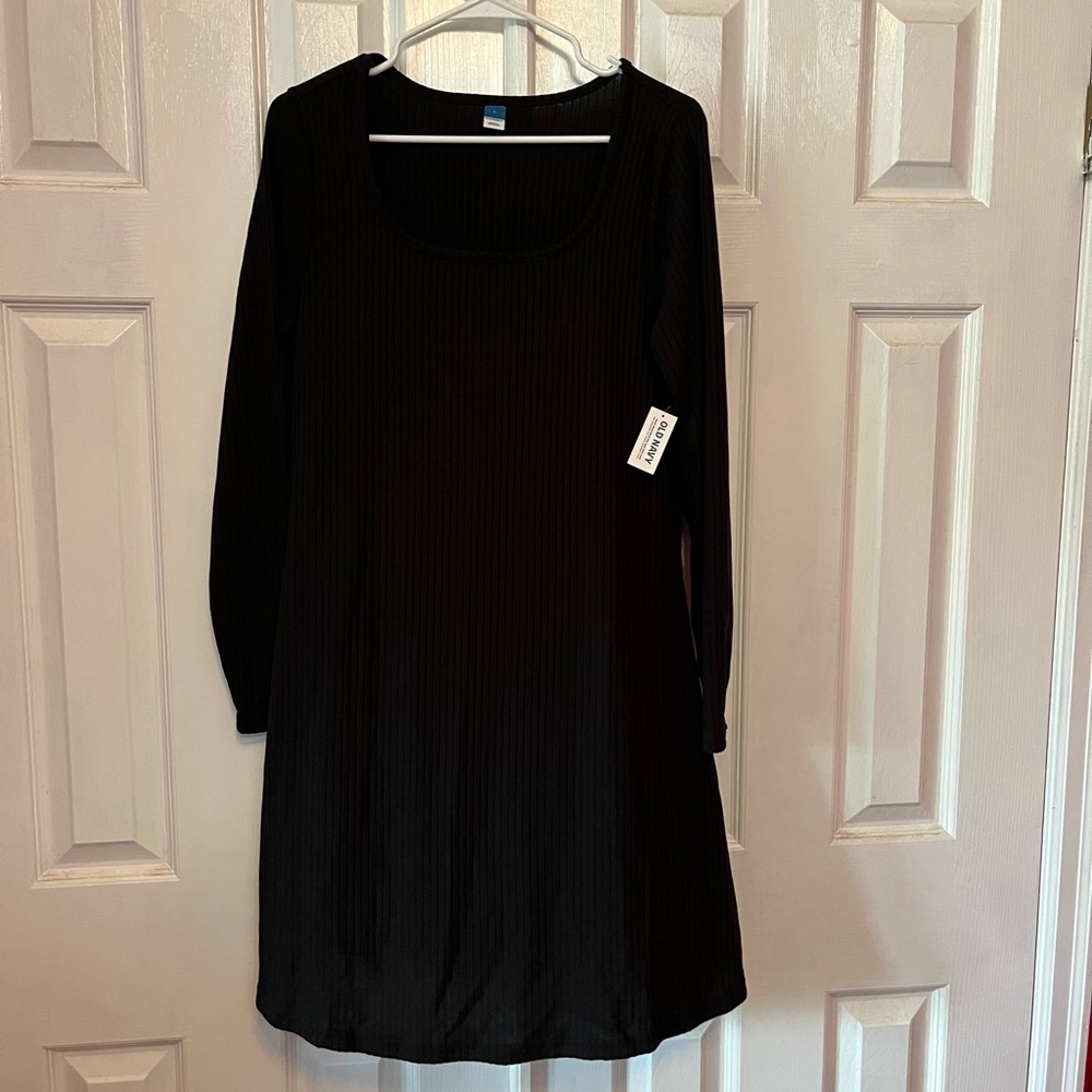 Old Navy Black Long Sleeve Dress